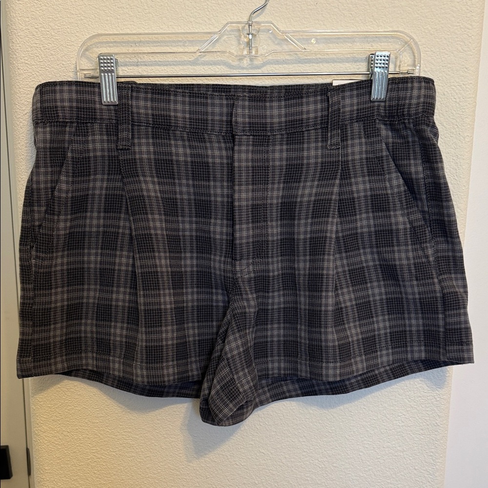 Women’s Plaid Gray Shorts